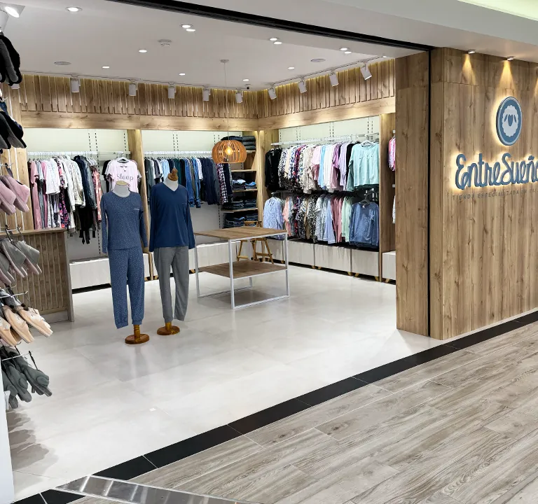 Fachada de Entresueños en Mall El Jardín